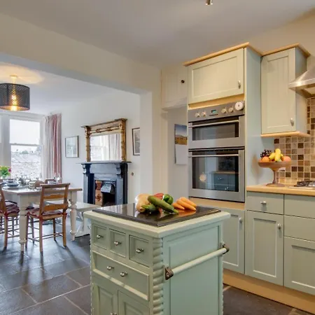 3 Bed In Oc-gl035