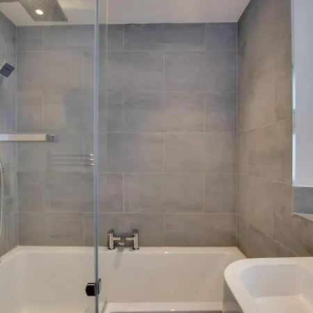 3 Bed In Oc-gl035 آمبيلسايد